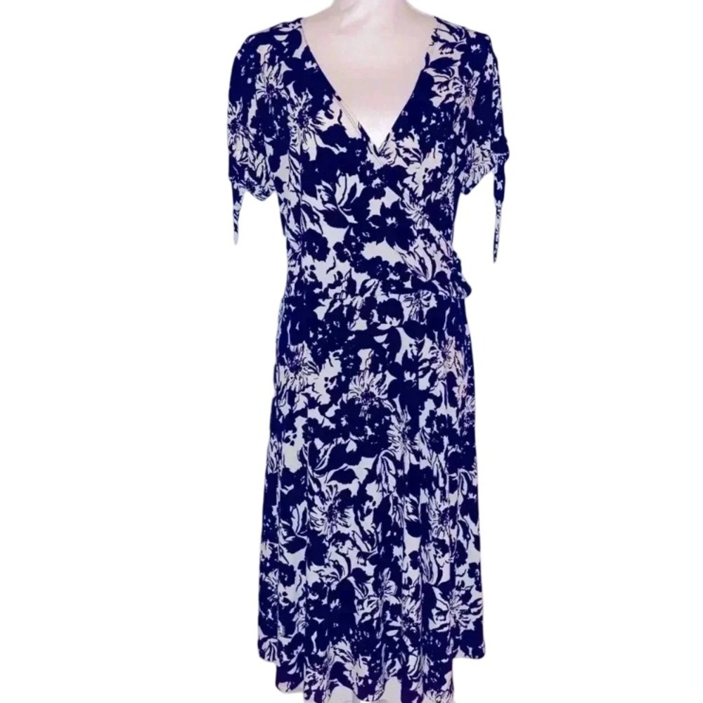 APT. 9 Retro Midi Wrap Dress, Black and White Floral Pattern V Neck in Size XL